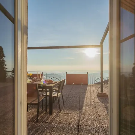 Sunset Terrace Loft - View On By Rent Apartment Brunate