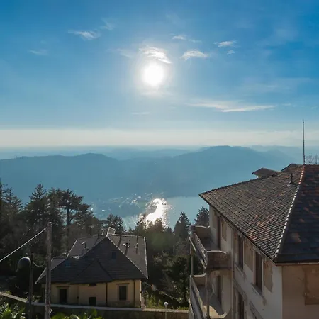 Sunset Terrace Loft - View On By Rent Apartment