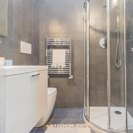 Sunset Terrace Loft - View On By Rent Apartment *