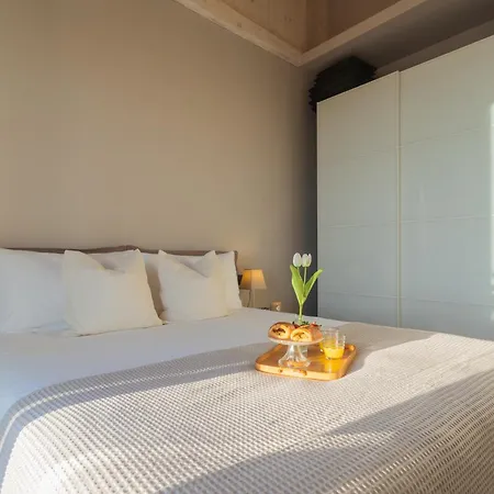 Sunset Terrace Loft - View On By Rent Apartment