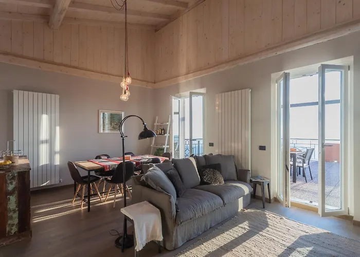 Sunset Terrace Loft - View On By Rent