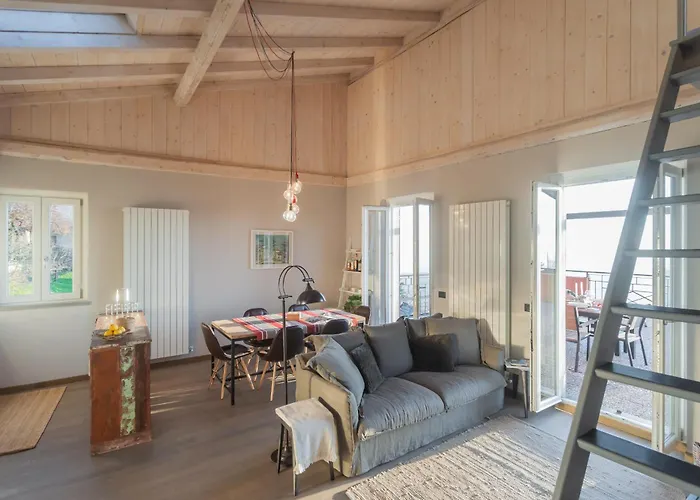 Lejlighed Sunset Terrace Loft - View On By Rent Brunate