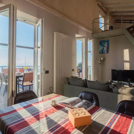 Sunset Terrace Loft - View On Brunate