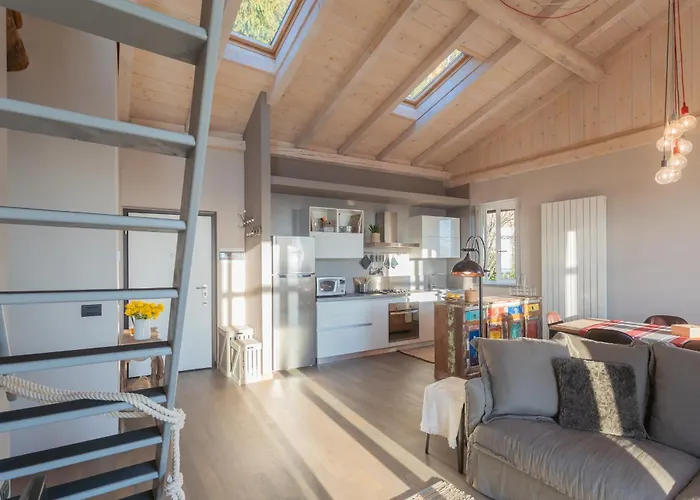 Sunset Terrace Loft - View On By Rent Appartement *